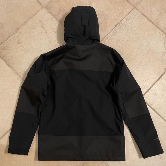 Eddie Bauer, Men's Chopper 2.0 Waterproof Rain / Wind / Ski Jacket, Black, Small - Picture 2 of 12